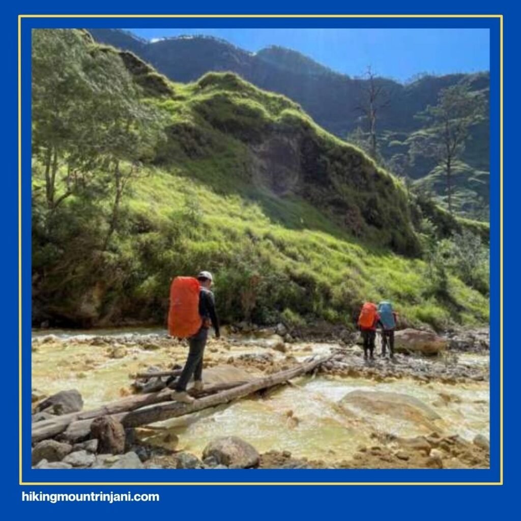 Amount of Shade Along the Trail - Hiking Mount Rinjani