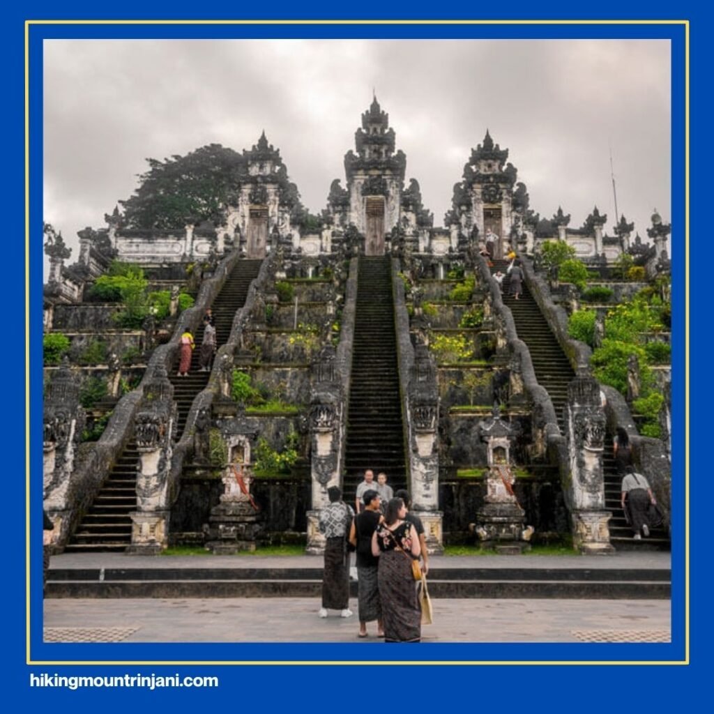 What to Do in Senaru See Pura Penataran Agung