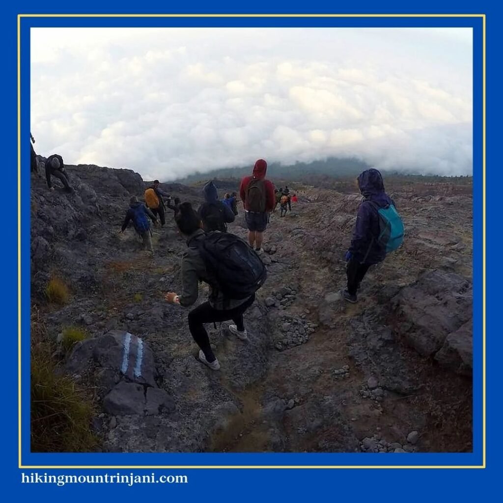 Is Mount Agung or Rinjani Harder