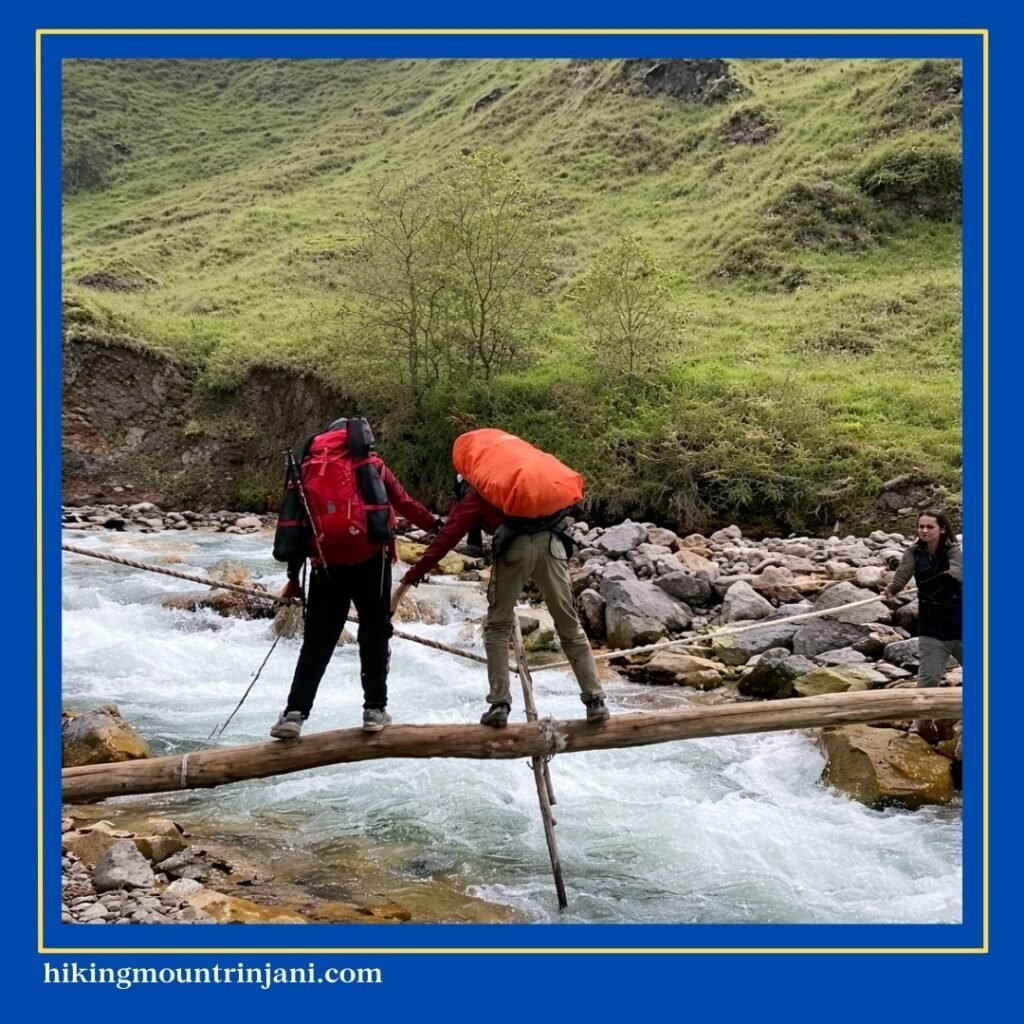 Tips Untuk Pendaki Pemula Wanita Anti Drop Pas Naik Gunung